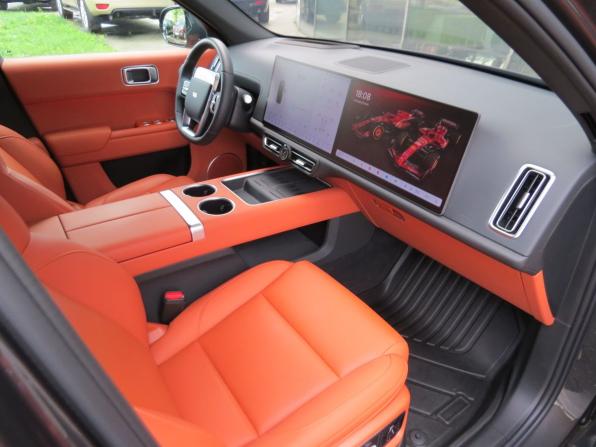 Li Auto (Lixiang) L7 I Рестайлинг с пробегом 2024 года, цена 7 530 000 рублей, 25475 км, внедорожник, Автокод Объявления
