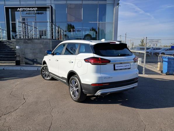 Geely Atlas Pro с пробегом 2023 года, цена 2 100 000 рублей, 66451 км, внедорожник, Автокод Объявления