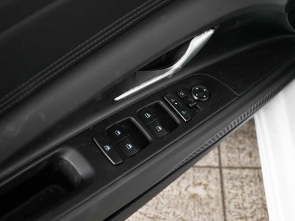 Hyundai Elantra VII (CN7) Рестайлинг с пробегом 2025 года, цена 3 245 000 рублей, 112 км, седан, Автокод Объявления