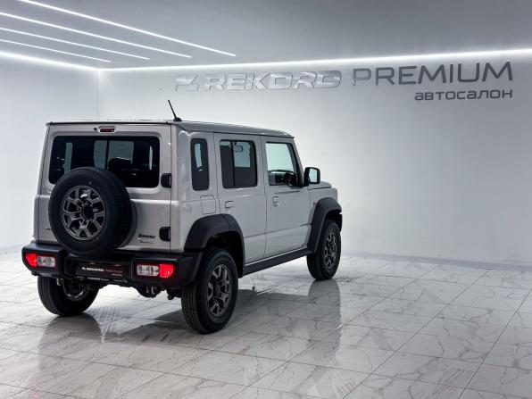 Suzuki Jimny IV с пробегом 2025 года, цена 3 650 000 рублей, 614 км, внедорожник, Автокод Объявления