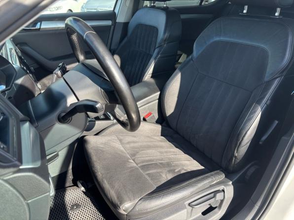 Skoda Superb III с пробегом 2016 года, цена 1 766 000 рублей, 190000 км, лифтбек, Автокод Объявления