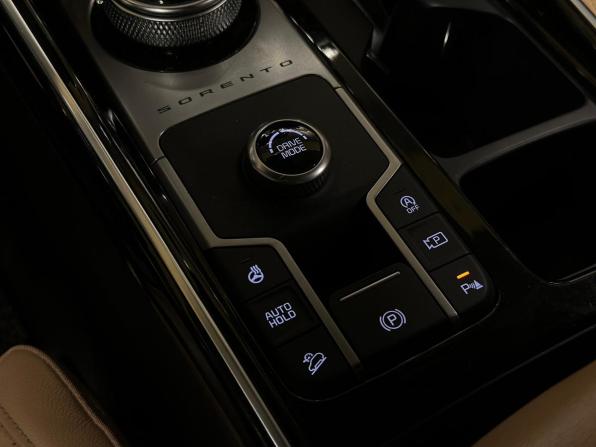 Kia Sorento IV с пробегом 2021 года, цена 4 100 000 рублей, 41516 км, внедорожник, Автокод Объявления