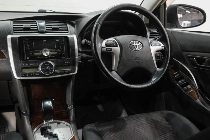 Toyota Premio II (T26) Рестайлинг с пробегом 2015 года, цена 1 199 000 рублей, 215000 км, седан, Автокод Объявления
