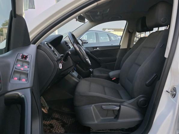 Volkswagen Tiguan I Рестайлинг с пробегом 2012 года, цена 1 026 000 рублей, 132840 км, внедорожник, Автокод Объявления