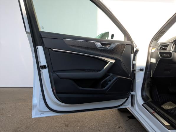 Audi A6 V (C8) с пробегом 2022 года, цена 4 264 000 рублей, 99756 км, седан, Автокод Объявления