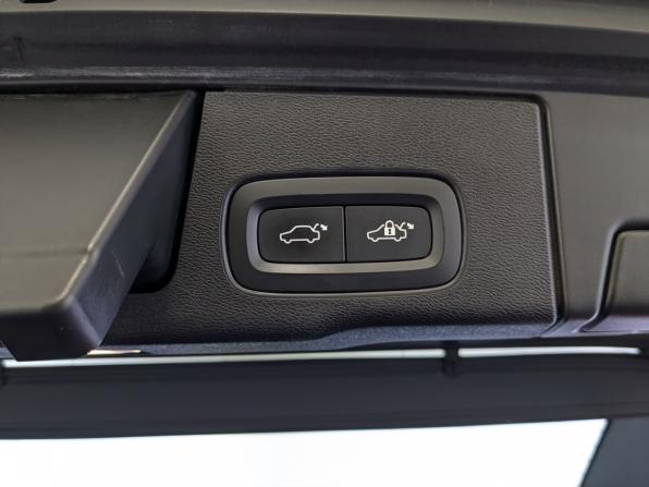 Volvo XC60 II с пробегом 2020 года, цена 3 950 000 рублей, 80596 км, внедорожник, Автокод Объявления