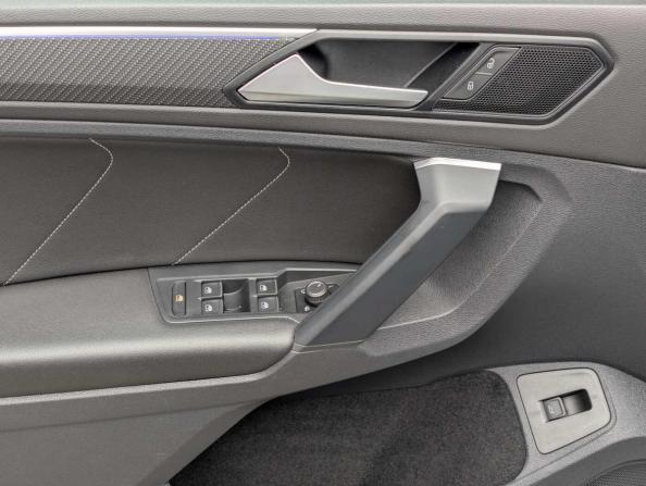 Volkswagen Tiguan II Рестайлинг с пробегом 2021 года, цена 3 997 000 рублей, 63104 км, внедорожник, Автокод Объявления