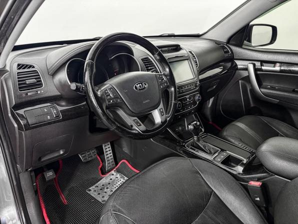 Kia Sorento II Рестайлинг с пробегом 2015 года, цена 1 687 000 рублей, 214005 км, внедорожник, Автокод Объявления
