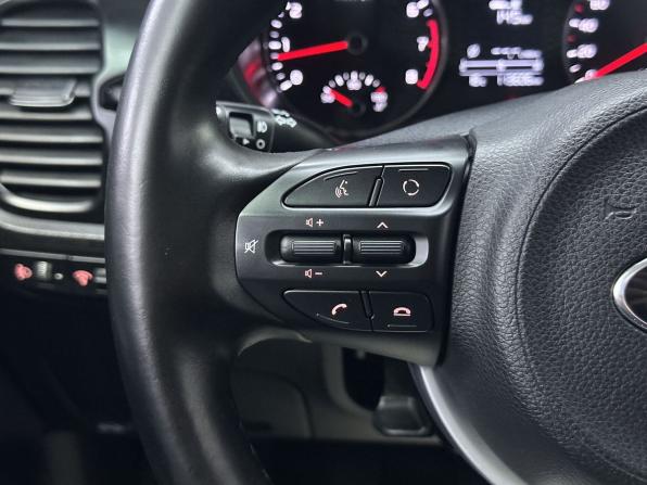 Kia Rio IV с пробегом 2018 года, цена 1 365 000 рублей, 113606 км, седан, Автокод Объявления
