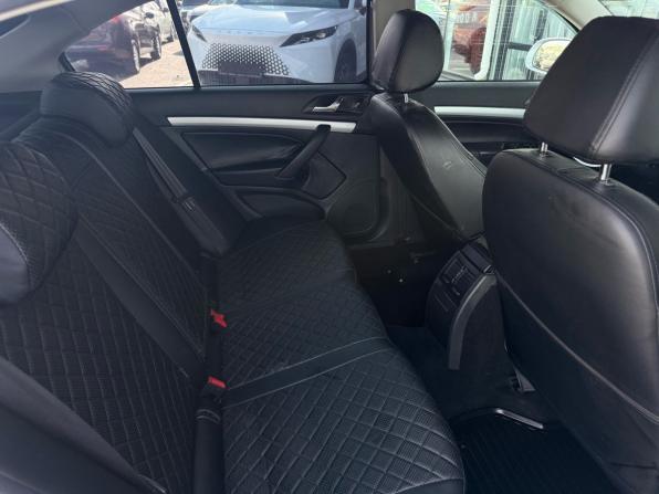 Skoda Octavia II (A5) Рестайлинг с пробегом 2011 года, цена 1 049 000 рублей, 97210 км, лифтбек, Автокод Объявления