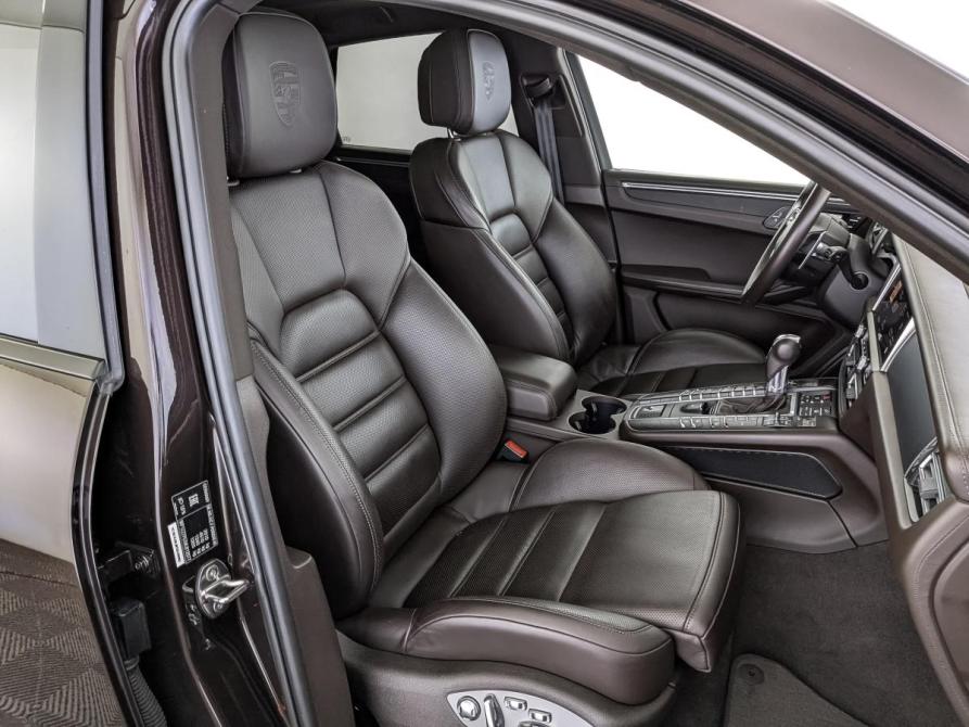 Porsche Macan I Рестайлинг Москва  - изображение 23