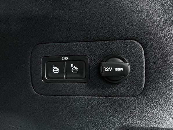 Hyundai Santa Fe IV Рестайлинг с пробегом 2023 года, цена 3 725 000 рублей, 61479 км, внедорожник, Автокод Объявления