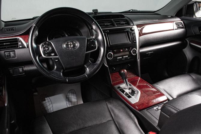 Toyota Camry VII (XV50) с пробегом 2012 года, цена 1 829 000 рублей, 121382 км, седан, Автокод Объявления
