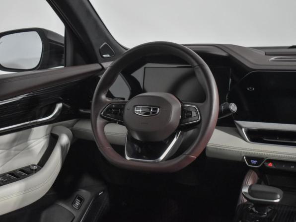 Geely Monjaro I с пробегом 2023 года, цена 3 150 000 рублей, 43470 км, внедорожник, Автокод Объявления