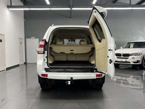 Toyota Land Cruiser Prado 150 Series Рестайлинг 1 с пробегом 2013 года, цена 3 650 000 рублей, 184036 км, внедорожник, Автокод Объявления