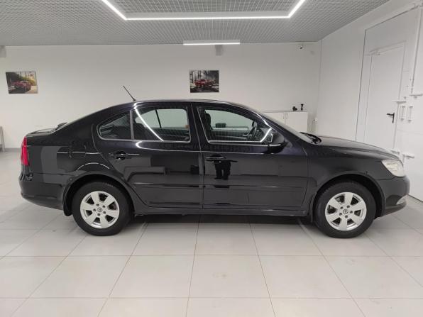 Skoda Octavia II (A5) Рестайлинг с пробегом 2012 года, цена 875 000 рублей, 236165 км, лифтбек, Автокод Объявления