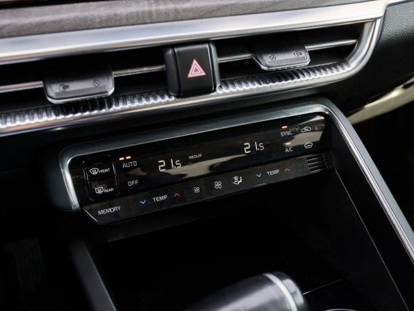 Kia K5 III с пробегом 2020 года, цена 2 398 000 рублей, 90666 км, седан, Автокод Объявления