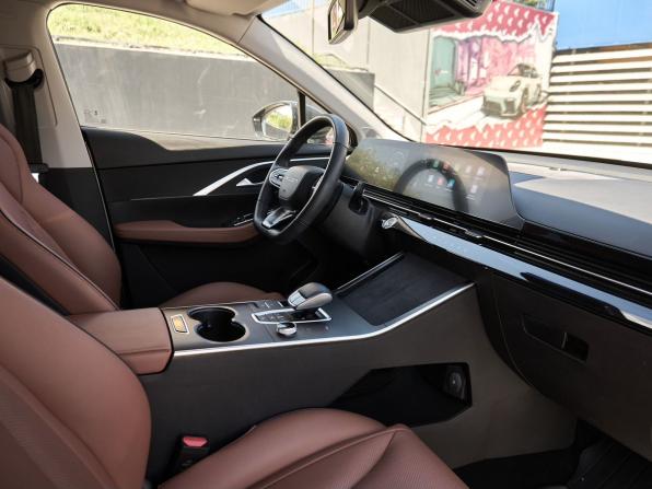 Omoda C5 I с пробегом 2023 года, цена 1 774 000 рублей, 41167 км, внедорожник, Автокод Объявления