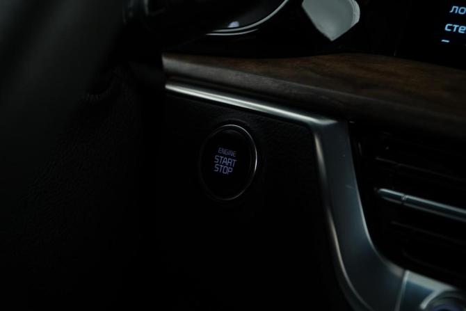 Kia Mohave I Рестайлинг 2 с пробегом 2020 года, цена 4 897 444 рубля, 81330 км, внедорожник, Автокод Объявления