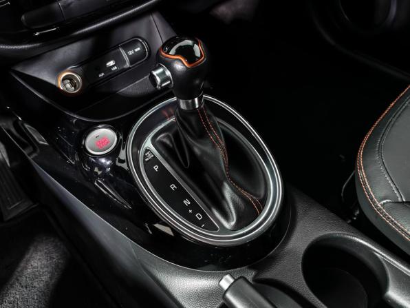 Kia Soul II Рестайлинг с пробегом 2017 года, цена 1 690 000 рублей, 109217 км, хэтчбек, Автокод Объявления