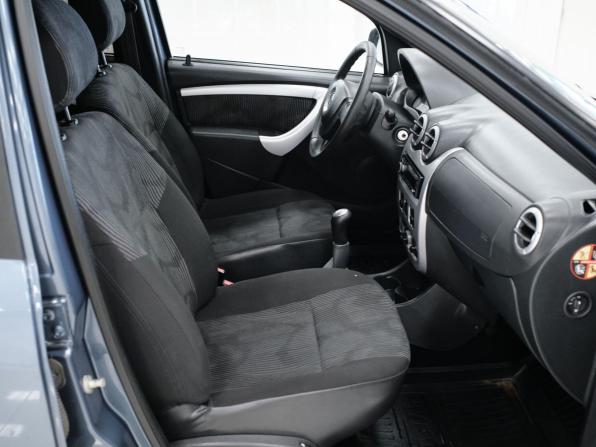 Renault Logan I Рестайлинг с пробегом 2010 года, цена 305 000 рублей, 213186 км, седан, Автокод Объявления