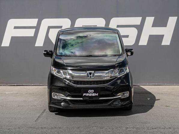 Honda Stepwgn V с пробегом 2015 года, цена 1 765 000 рублей, 165281 км, минивэн, Автокод Объявления