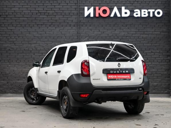 Renault Duster I Рестайлинг с пробегом 2018 года, цена 975 000 рублей, 322576 км, внедорожник, Автокод Объявления