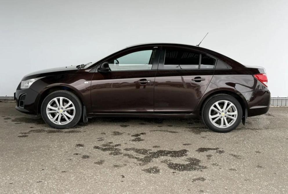 Chevrolet Cruze I Рестайлинг Киров  - изображение 8