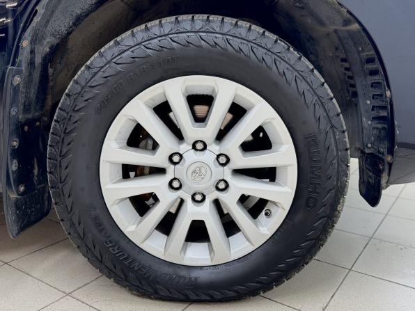 Toyota Land Cruiser Prado 150 Series Рестайлинг 1 с пробегом 2016 года, цена 3 647 000 рублей, 190783 км, внедорожник, Автокод Объявления