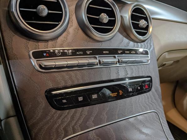 Mercedes-Benz GLC I (X253) Рестайлинг с пробегом 2019 года, цена 3 750 000 рублей, 90329 км, внедорожник, Автокод Объявления