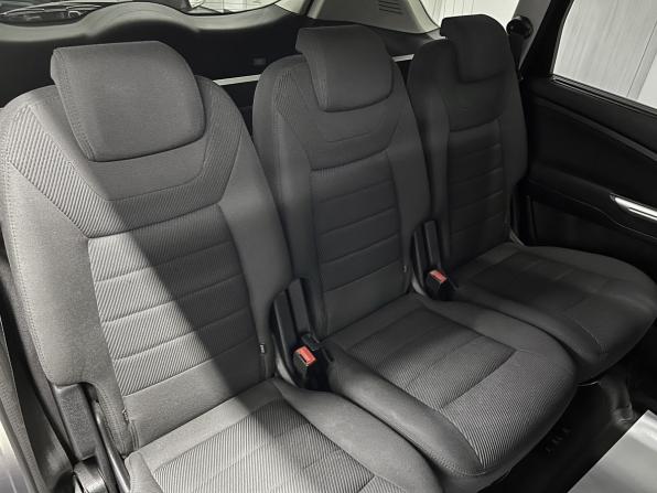 Ford S-MAX I Рестайлинг с пробегом 2012 года, цена 1 070 000 рублей, 284419 км, минивэн, Автокод Объявления