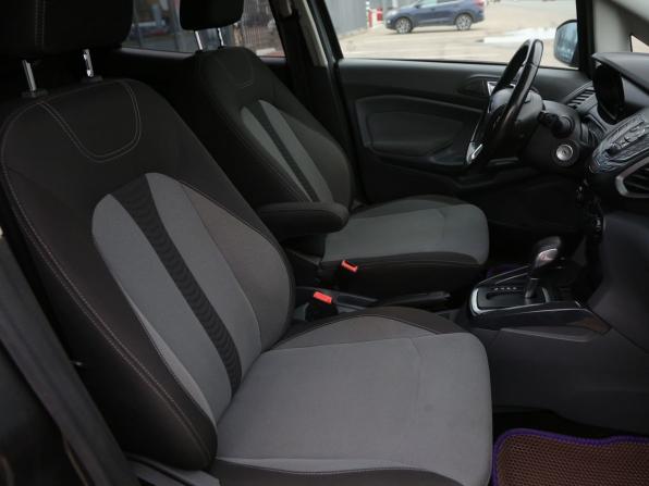 Ford EcoSport II с пробегом 2016 года, цена 922 000 рублей, 180000 км, внедорожник, Автокод Объявления