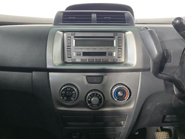 Toyota bB II с пробегом 2006 года, цена 479 000 рублей, 134000 км, компактвэн, Автокод Объявления