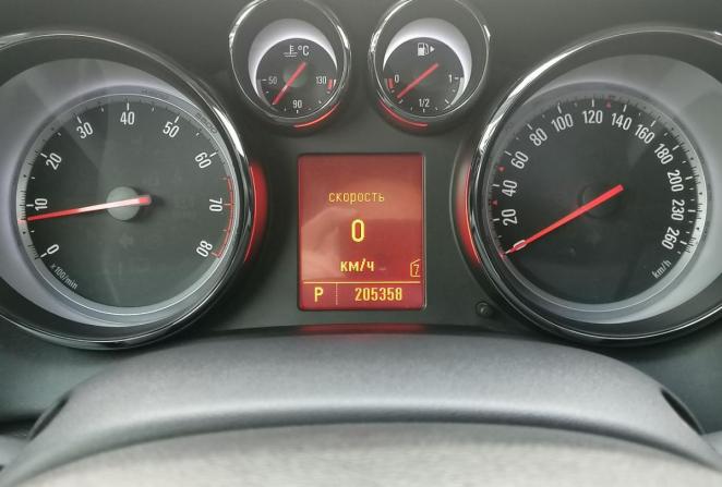 Opel Astra J с пробегом 2011 года, цена 540 000 рублей, 204853 км, хэтчбек, Автокод Объявления