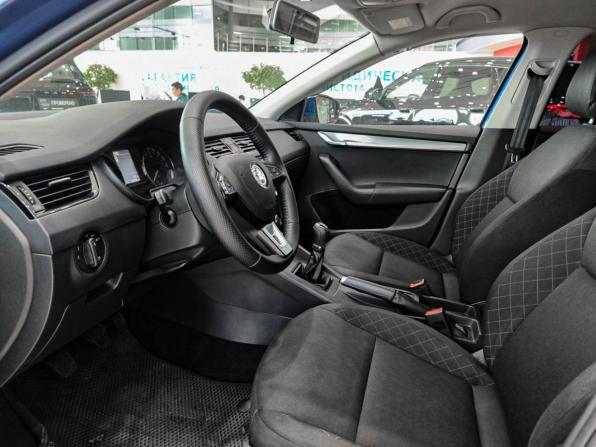 Skoda Octavia III (A7) Рестайлинг с пробегом 2018 года, цена 1 330 000 рублей, 138926 км, лифтбек, Автокод Объявления