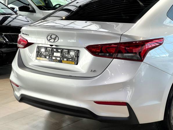 Hyundai Solaris II с пробегом 2019 года, цена 1 585 000 рублей, 72300 км, седан, Автокод Объявления