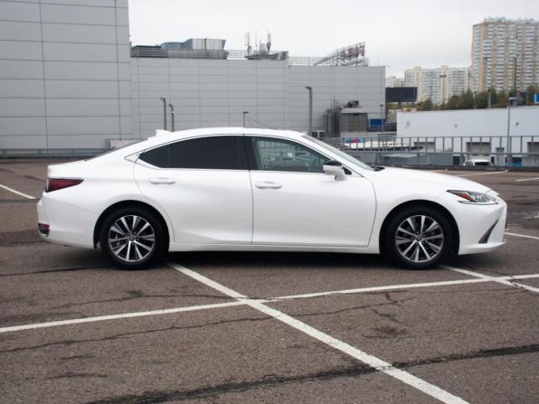 Lexus ES VII с пробегом 2018 года, цена 3 497 000 рублей, 121139 км, седан, Автокод Объявления