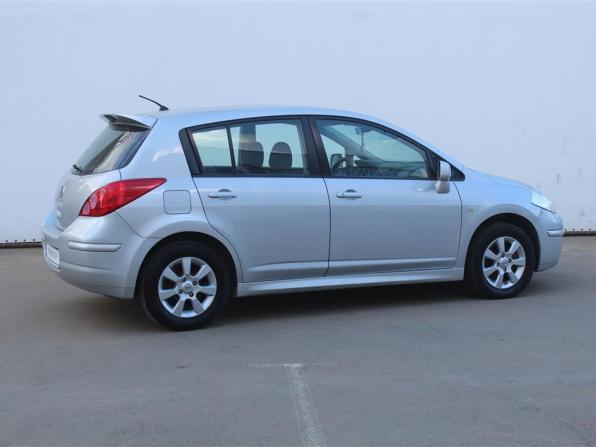 Nissan Tiida I Рестайлинг с пробегом 2011 года, цена 835 000 рублей, 112387 км, хэтчбек, Автокод Объявления