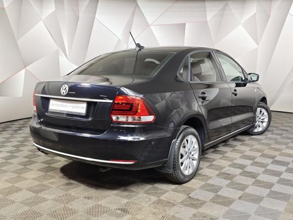 Volkswagen Polo V Рестайлинг с пробегом 2018 года, цена 1 295 000 рублей, 70658 км, седан, Автокод Объявления