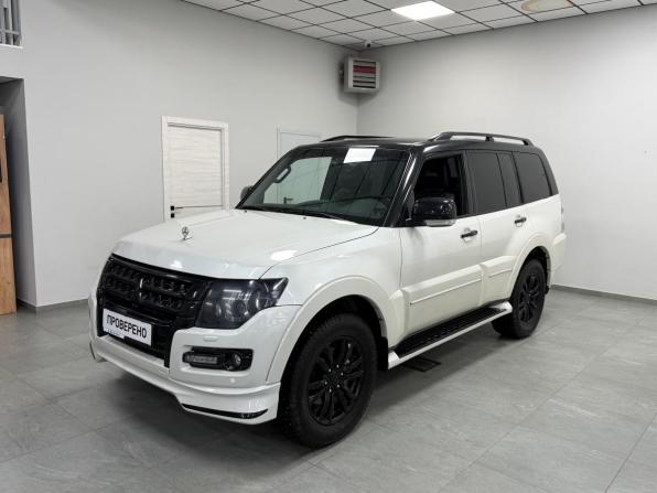 Mitsubishi Pajero IV Рестайлинг 2 с пробегом 2019 года, цена 3 950 000 рублей, 15000 км, внедорожник, Автокод Объявления
