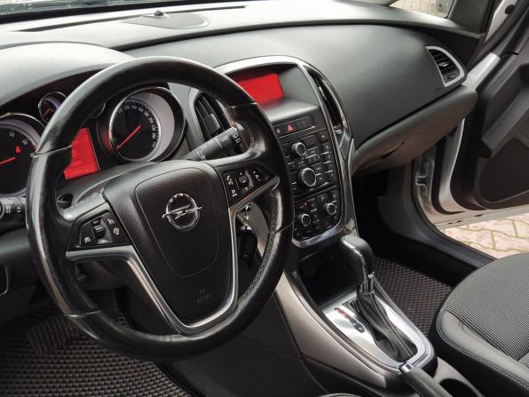 Opel Astra J Рестайлинг с пробегом 2012 года, цена 780 000 рублей, 123000 км, хэтчбек, Автокод Объявления