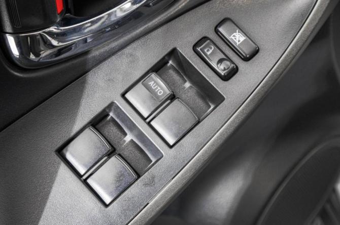 Toyota RAV4 III (XA30) Рестайлинг с пробегом 2012 года, цена 1 549 000 рублей, 236000 км, внедорожник, Автокод Объявления