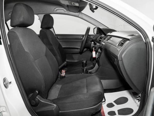 Skoda Rapid I с пробегом 2016 года, цена 499 500 рублей, 295410 км, лифтбек, Автокод Объявления