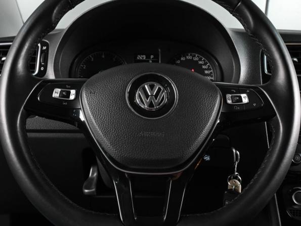 Volkswagen Polo V Рестайлинг с пробегом 2018 года, цена 1 450 000 рублей, 134575 км, седан, Автокод Объявления