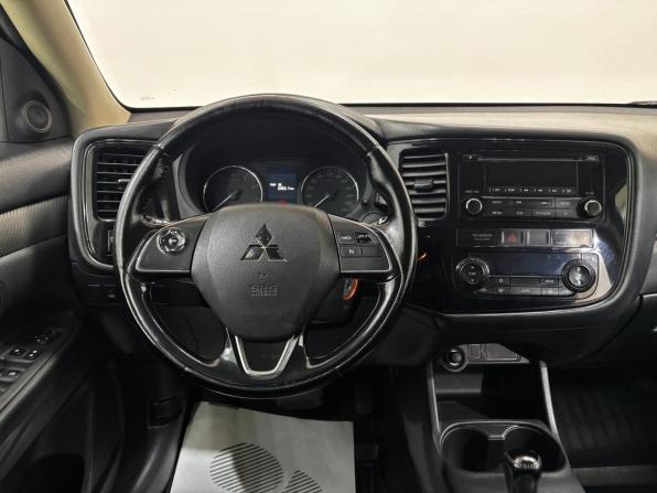 Mitsubishi Outlander III Рестайлинг 2 с пробегом 2015 года, цена 1 595 000 рублей, 182216 км, внедорожник, Автокод Объявления