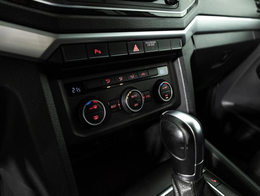 Volkswagen Amarok I Рестайлинг Санкт-Петербург  - изображение 18