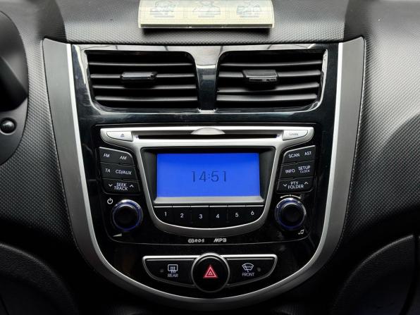 Hyundai Solaris I с пробегом 2011 года, цена 649 000 рублей, 173261 км, седан, Автокод Объявления