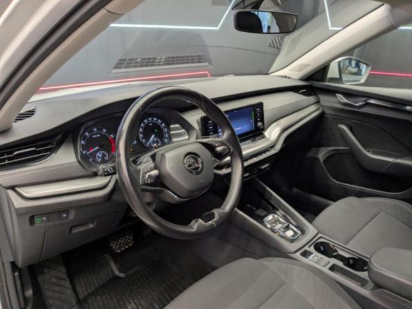 Skoda Octavia IV (A8) с пробегом 2021 года, цена 2 050 000 рублей, 142559 км, лифтбек, Автокод Объявления