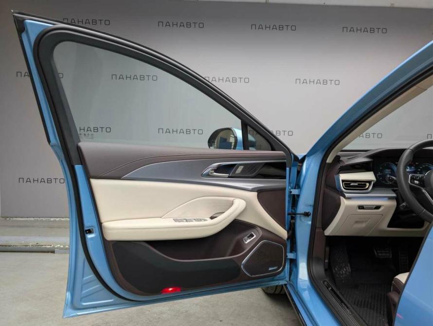 Hongqi H5 II Москва  - изображение 7