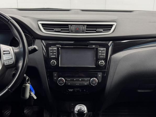 Nissan Qashqai II с пробегом 2016 года, цена 1 570 000 рублей, 141782 км, внедорожник, Автокод Объявления
